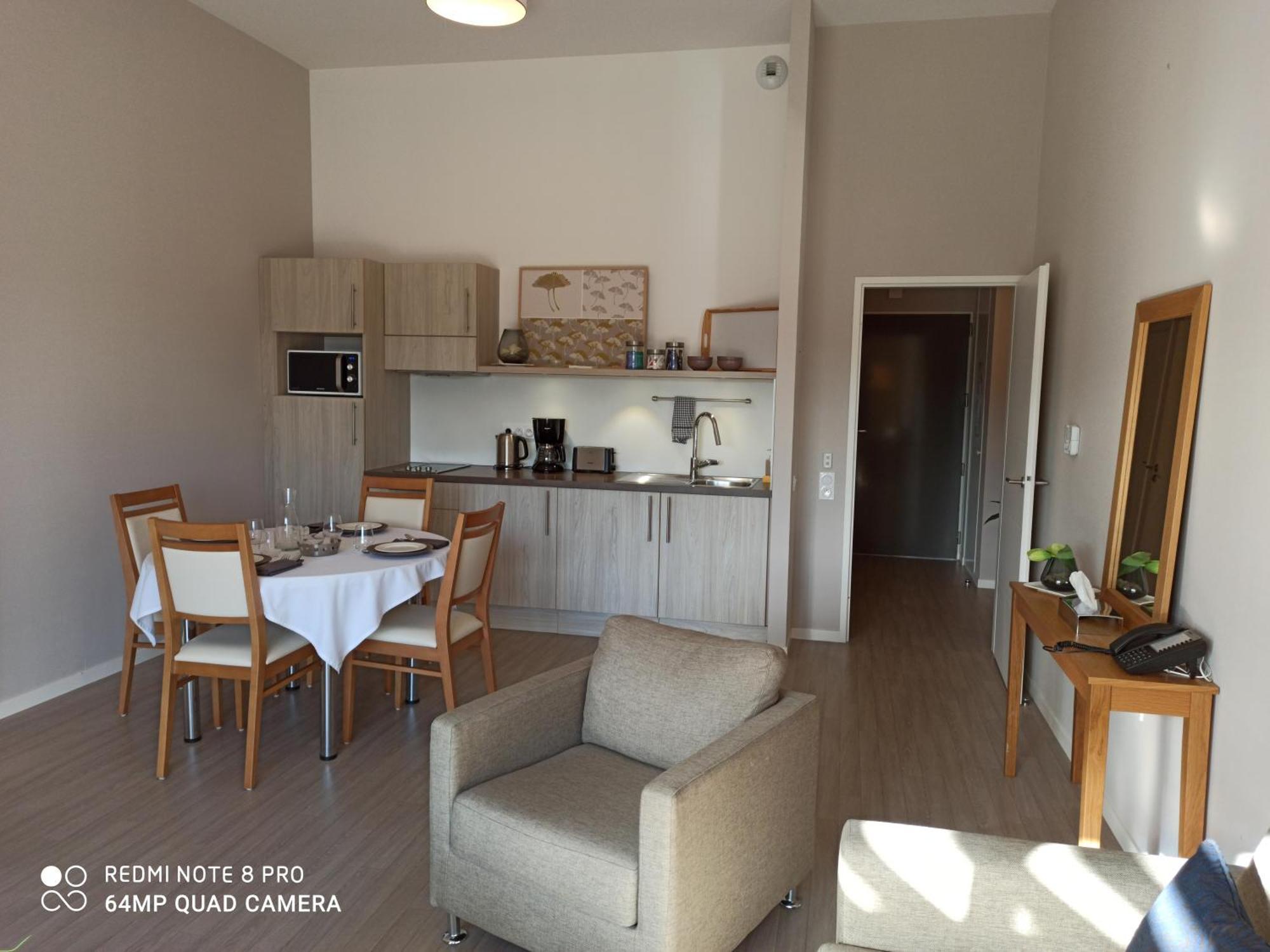 Domitys - Le Manoir Apartment Perignat-les-Sarlieve Cameră foto