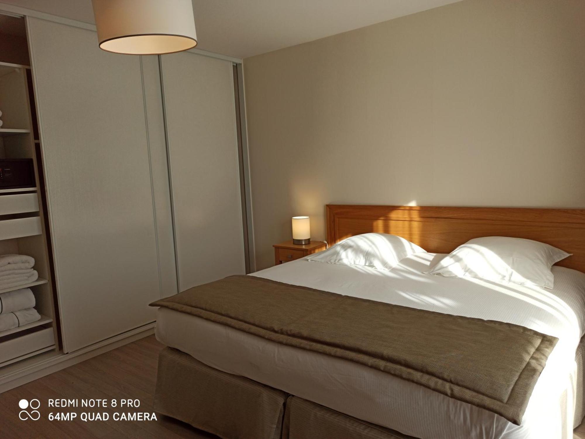 Domitys - Le Manoir Apartment Perignat-les-Sarlieve Cameră foto